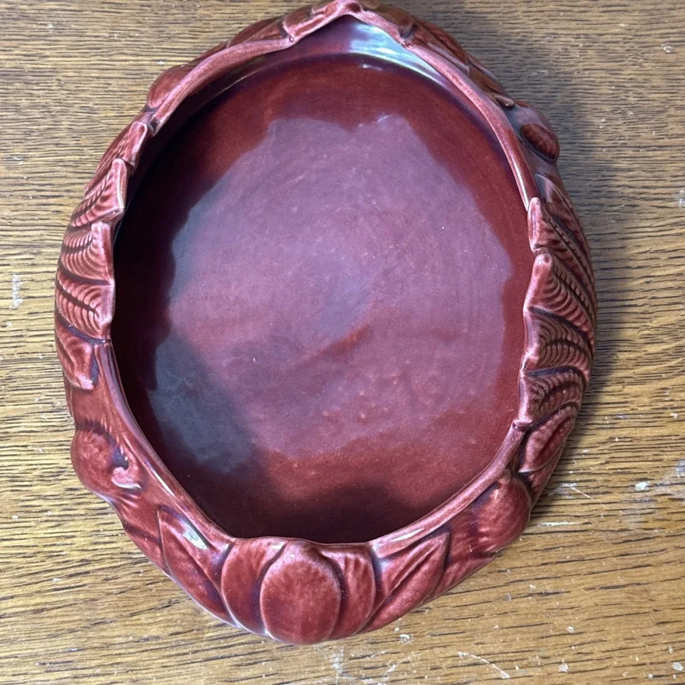 Camark Pottery 143 Burgundy Red Ceramic Leaf Design Centerpiece Bowl 11